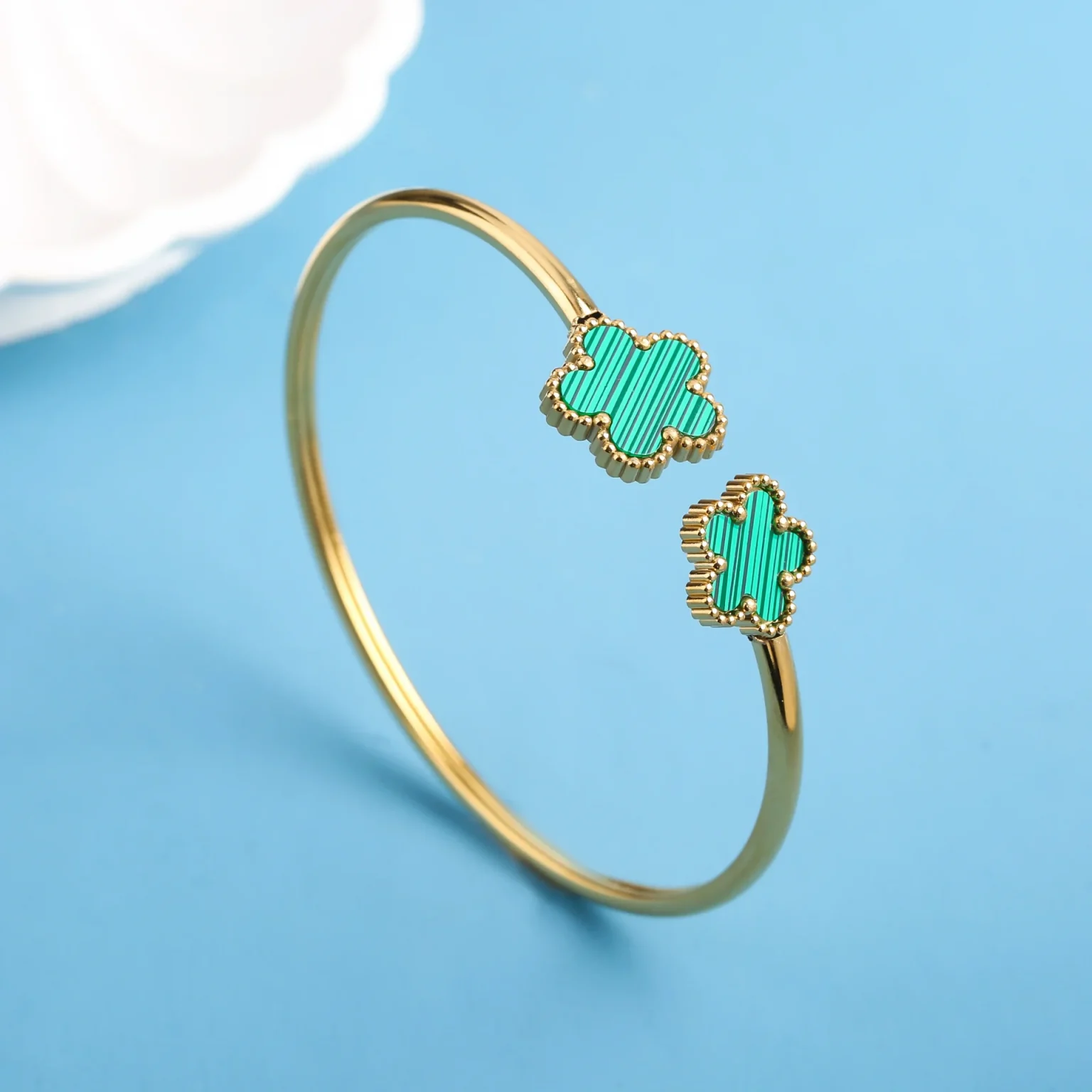 Simple Stainless Steel Shell Five-Leaf Flower OpenS Bangle Classic Luxury For Man Woman Daily Party Birthday Jewelry Gift Clover 4