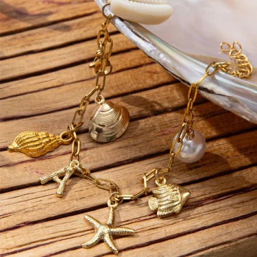 Catuni Summer Beach Initials Charm Astness Bracelet Trendy Starfish Conch Shell Pendants Hand Chain Jewelry Gift for Women 3