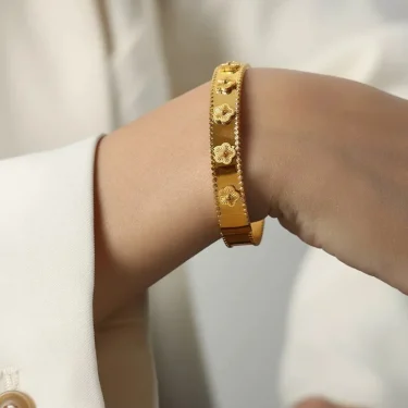 MM Five-leaf Petal Bracelet 18K Gold Plated Stainless Steel For Women Waterproof color retaining Vintage Fashion Jewelry Gift 2