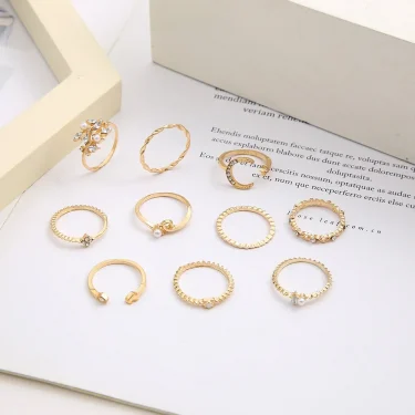 Bohemian Style New Set Ring Personalized 9-piece Love Butterfly Star Moon Set Crystal Combination Rings for Women Girls Jewelry 3