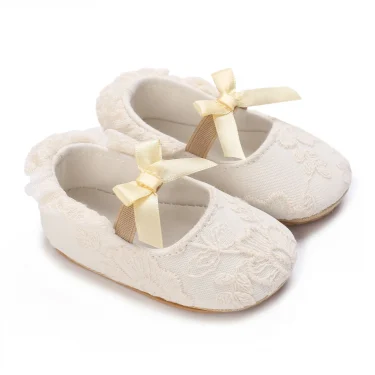 Cute White Lace Baby Girl Princess Shoes Baby Moccasins Moccs Shoes Bow Fringe Rubber Soled Non-slip Footwear Crib Shoes 0-18M 2