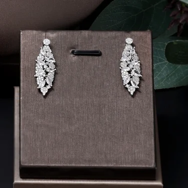 Best Selling 4-piece Bridal Wedding Jewelry Set New Fashion Saudi Dubai Jewelry Set Women's Wedding Party Accessories Desig 4