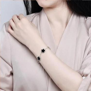 Clover Bracelet for Women Girls 14K Gold Silver Plated Stainless Steel Five Leaf Flower Dainty Lucky Link Bracelets Jewelry 3