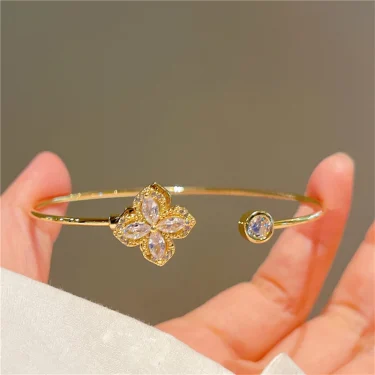 Luxury Rotable Zircon Four Leaf Grass Gold Color Copper Open Bracelets for Women New Fashion Advanced Wedding Party Jewelry Gift 1