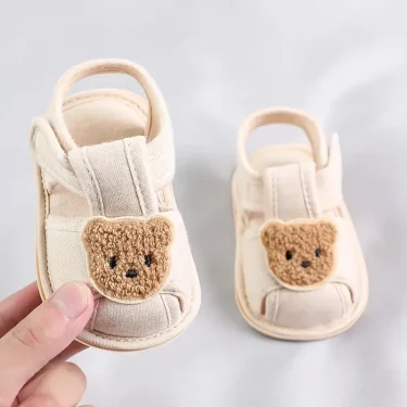 Cute Bear Soft Sole Comfortable Sandals for Infants and Toddlers Baotou Anti Kick First Step Shoes 0-18 Months 1