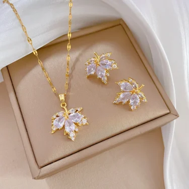 Fashion Micro-inlaid Necklace Earring Set Light Luxury Maple Leaf Personality Temperament Banquet Earrings Clavicle Chain 1