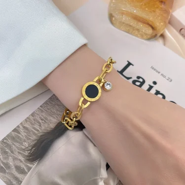 316L Stainless Steel New Fashion Upscale Jewelry Black Shell Round Roman Numerals Zircon Charm Thick Chain Bracelets For Women 2
