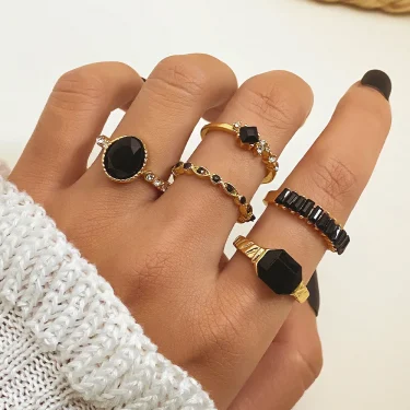 New Fashion Trend Unique Design Light Luxury Retro Blue Crystal Ring 5 Pieces Ring Female Jewelry Party Premium Gift Wholesale 5