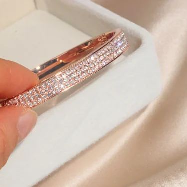 New Elegant Classic Crystal Cuff Bangles Bracelets For Women Gold Color Simple Femal Opening Bangles Wedding Jewelry Accessories 6