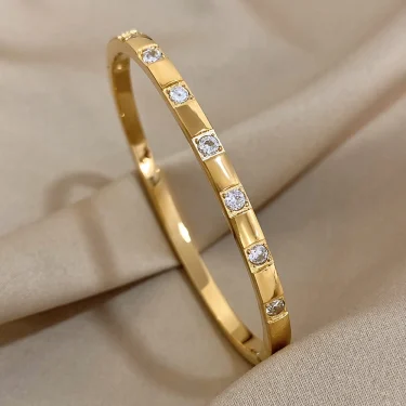 AENSOA Simple Classic New Gold Plated Stainless Steel Bracelet Inlaid Square Rhinestone Bangle Bracelet Charm Waterproof Jewelry 1