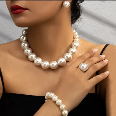 5 Women's Vintage Light Luxury French 5 Piece Imitation Pearl Jewelry Fashion Wedding Earring Bracelet Necklace Ring Set 1