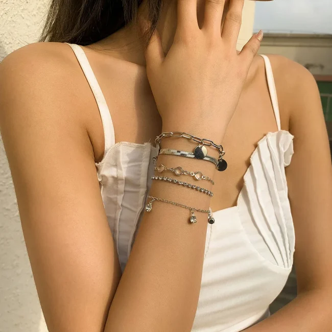 Boho Flat Snake Bone Chain Rhinestone Sequin Pendant Bracelet Set Lady Geometric Fashion Bracelets Combination Girl Jewelry 4
