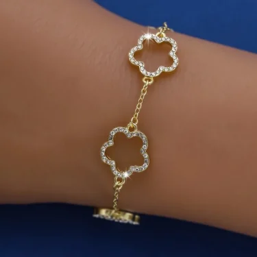 Hollow Cubic Zirconia Gold Plated Flower Bracelet Fashion Trends Modern Elegant Designer Daily Wear Clover Bracelets for Women 6