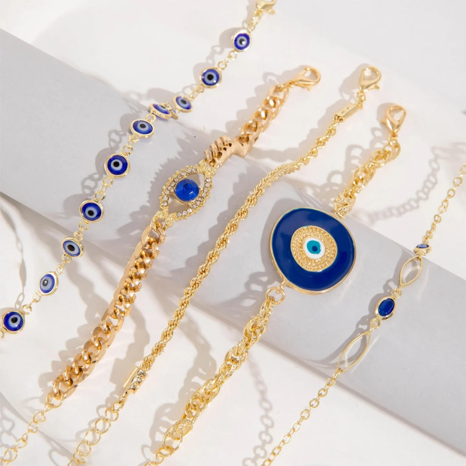 Tocona 5pcs/set Vintage Versatile Blue Rhinestone Bracelets for Women Faswhion Blue Eye Beaded Alloy Bangles Jewelry 25977 5