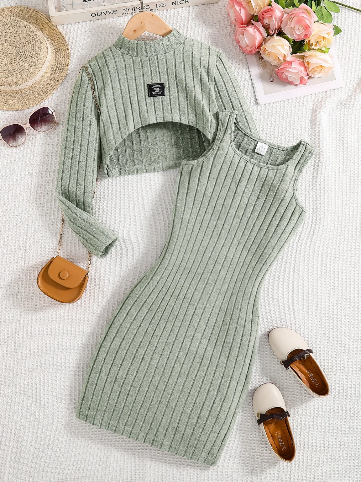 Spring and autumn new girls fashion knitted solid color pit strip mid-collar long-sleeved shirt + sleeveless vest casual dress 2 1