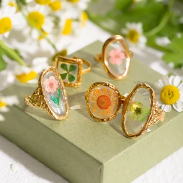 Light Cozy 18k Gold Plated Minimalist Polygonal Dry Flower Opening Ring Women Personalized Stainless Steel Statement Jewelry 1