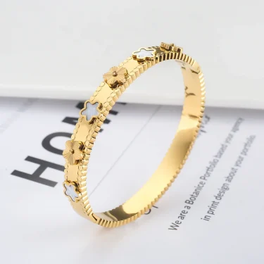 Hot Sale Fashion Gold Color Stainless Steel Flower Bracelets & Bangles For Women Cute Bracelet Jewelry Party Gift Clover 6