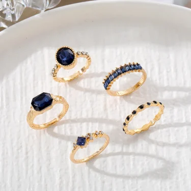 New Fashion Trend Unique Design Light Luxury Retro Blue Crystal Ring 5 Pieces Ring Female Jewelry Party Premium Gift Wholesale 2