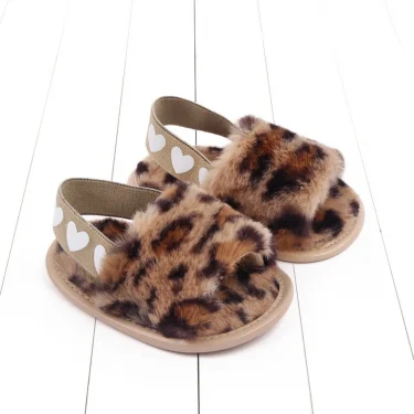 Jlong Autumn Plush Slide Sandal Baby Girls Heart Soft Sole Sandals Infant Toddler Princess Non-slip Crib Shoes 0-18 Months 4