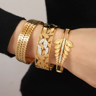 Leaf Style Chic Stainless Steel Curved Bracelet For Women Retro Green Bangle Luxury Charm Waterproof Jewelry 1