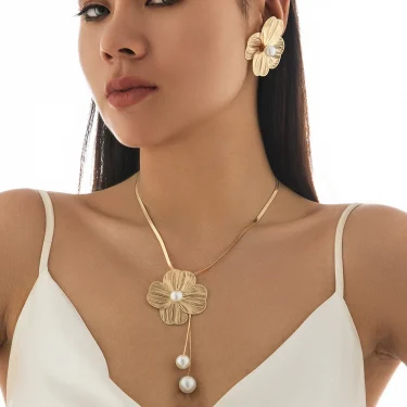 Ingemark Romantic Flower Petal Imitation Pearl Pendant Choker Necklace Stud Earrings Women Trendy Kpop Snake Chain Jewelry Set 1