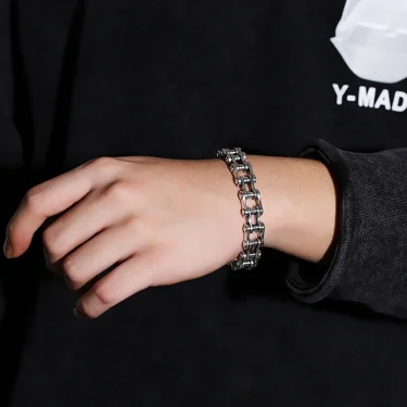 Fashion Men Cuban Bracelet Stainless Steel Women Bracelet on Hand for Couple Unisex Wrist Chain Jewelry 2
