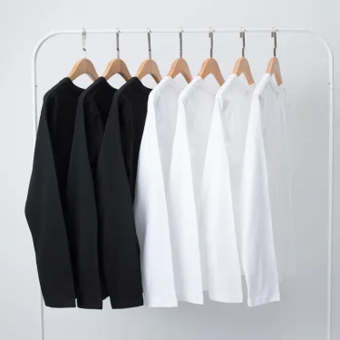 Cotton 100% Long-sleeved Men's T Shirt MRMT 2025 Brand New Round-collar Solid-color Men T-shirt for Male Tshirt Man Tops Tees 1