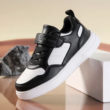 New Casual Leather Sneakers for Children Solid Color Fashion Skateboarding Shoes for Kids Comfortable Low Top Trainers for Boys 2