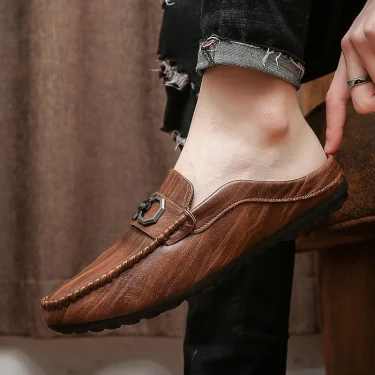 Designer Men Slippers Luxury Leather Casual Shoes for Men Breathable Soft Soled Loafers Fashion British style Men Half Slippers 2