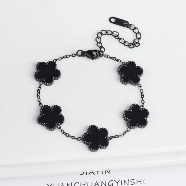 Light Luxury Stainless Steel Hot Sale Black and White Shell Five Leaf Flower Bracelet Simple Woman Fashion Daily Party Jewelry C 3