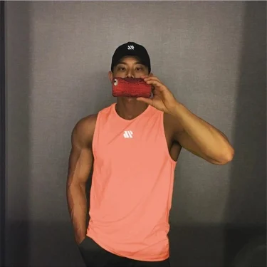 2025 Mens fitness gyms Tank top men Fitness sleeveless shirt Male mesh breathable Sports vest Undershirt Gyms Running vest men 1
