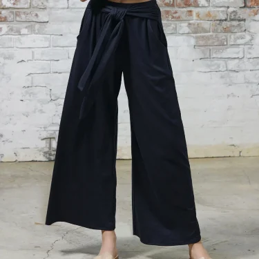 Autumn Winter Fashionable Women's Sports Wide-leg Pants Solid Color Drape Lace-up Trousers Casual And Comfortable Yoga Trousers 5