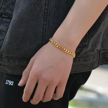 New Stainless Steel Gold Color Cuban Bracelet Men And Women Fashion Hip Hop Punk Jewelry Brithday Gift 2