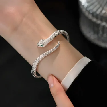 925 Sterling Silver Snake Shape Bracelet Charm Temperament Bracelet Birthday Party Gift Beautiful Jewelry for Woman Free Shippin 1