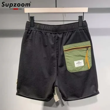 Supzoom New Arrival Summer Loose Casual High Street Trendy Contrast Color Stitching Pocket Personalized Workwear Shorts Men 2