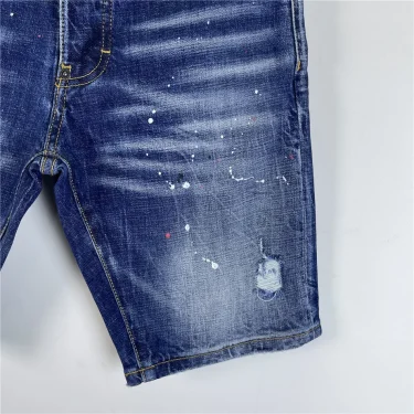 Spring and Summer 2025 New Shorts Trendy Men's Washed Grinding Hole Patch Car Label Small Feet Blue Jeans Men 3