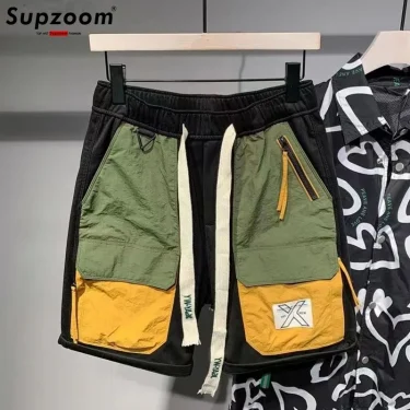 Supzoom New Arrival Summer Loose Casual High Street Trendy Contrast Color Stitching Pocket Personalized Workwear Shorts Men 3