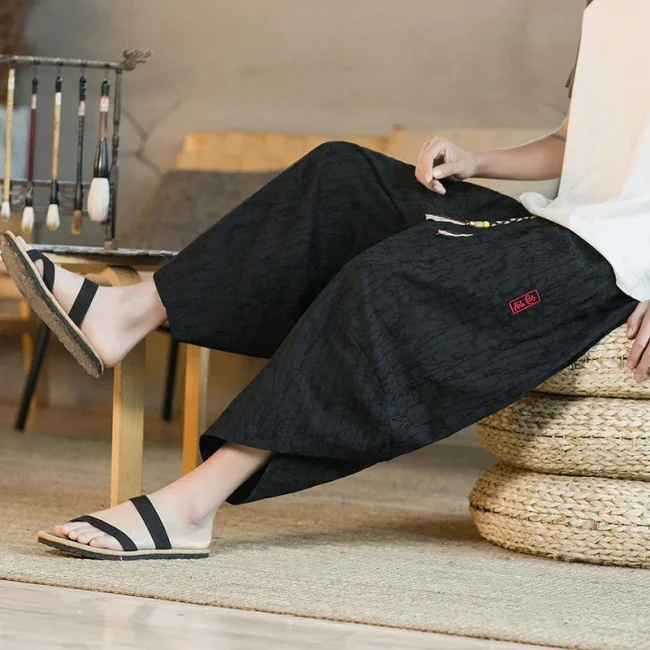 Japanese Kimono Traditional Shorts Men's Asian Clothin Pants Japanese Samurai Casual Loose Men's Yukata Linen Wide Leg Trousers 3