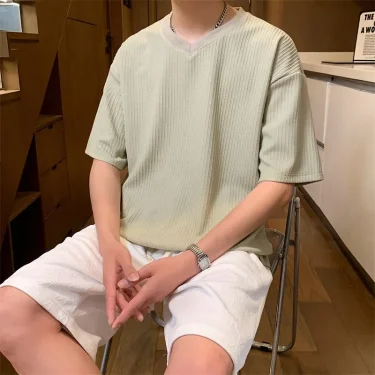 New Men's Casual and Fashionable V-neck Solid Color Short Sleeved T-shirt Breathable and Comfortable Summer Versatile Top 2