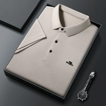 New Men's Business Casual Short Sleeved Shirt with Badge Solid Color Polo Shirt Fashionable Breathable Comfortable Versatile Top 1