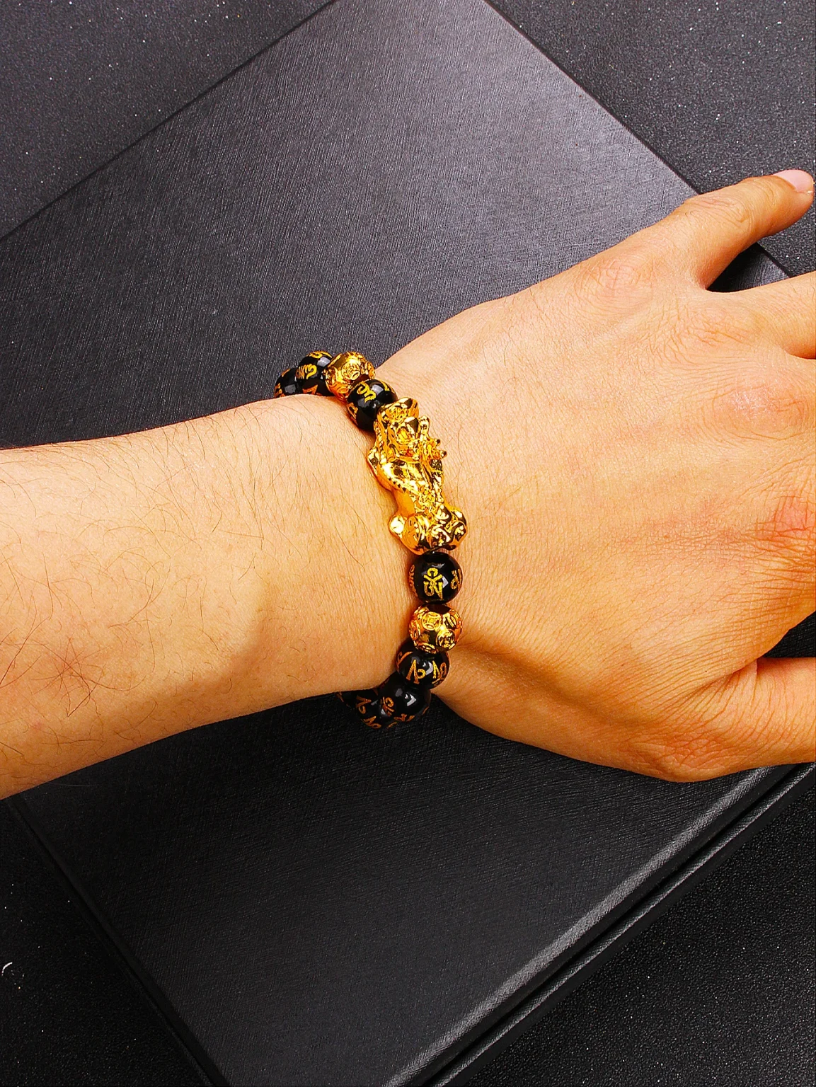 Gold Color Pi Xiu Bracelets Women Feng Shui Obsidian Wealth Pi Yao Bracelets Men 10m Dragon Mantra Bead Bangle Lucky Jewelry New 2