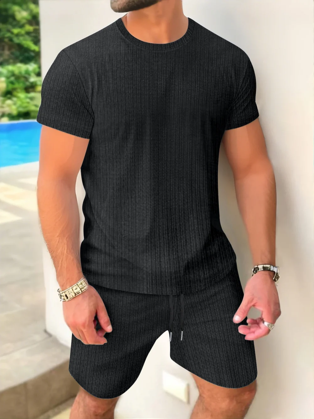 Summer men's short-sleeved and shorts set, simple and casual, high-quality outdoor men's wear, summer fashionable loose pullover 2