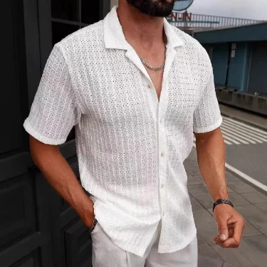 Summer's new fashionable and luxurious solid-color perforated breathable men's knitted short-sleeved shirt 4