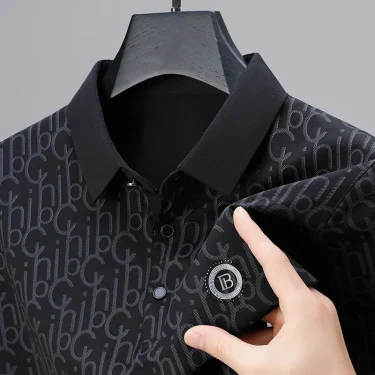 New Men's Business Casual Short Sleeved Shirt with Badge Solid Color Polo Shirt Fashionable Breathable Comfortable Versatile Top 3