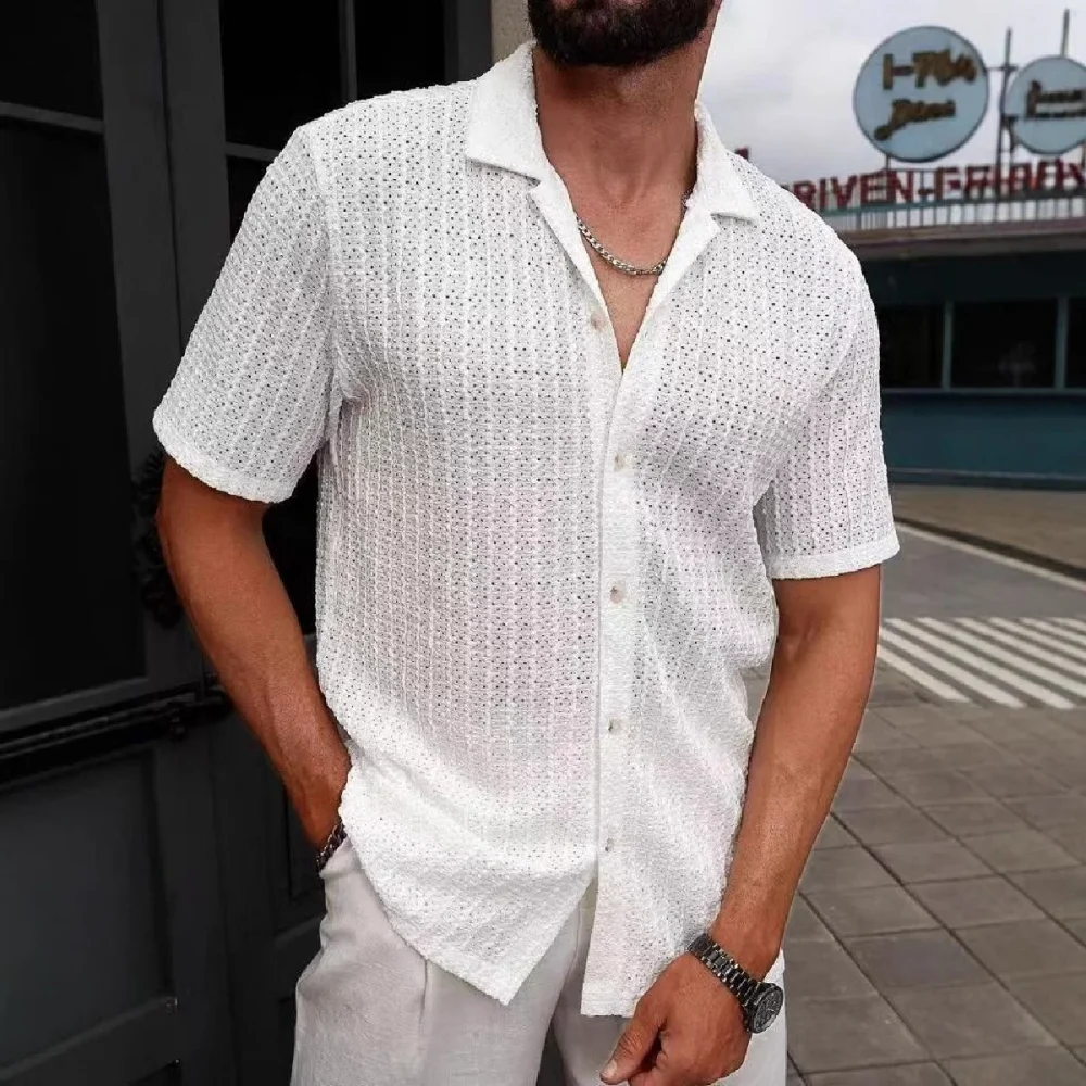 Summer's new fashionable and luxurious solid-color perforated breathable men's knitted short-sleeved shirt 3