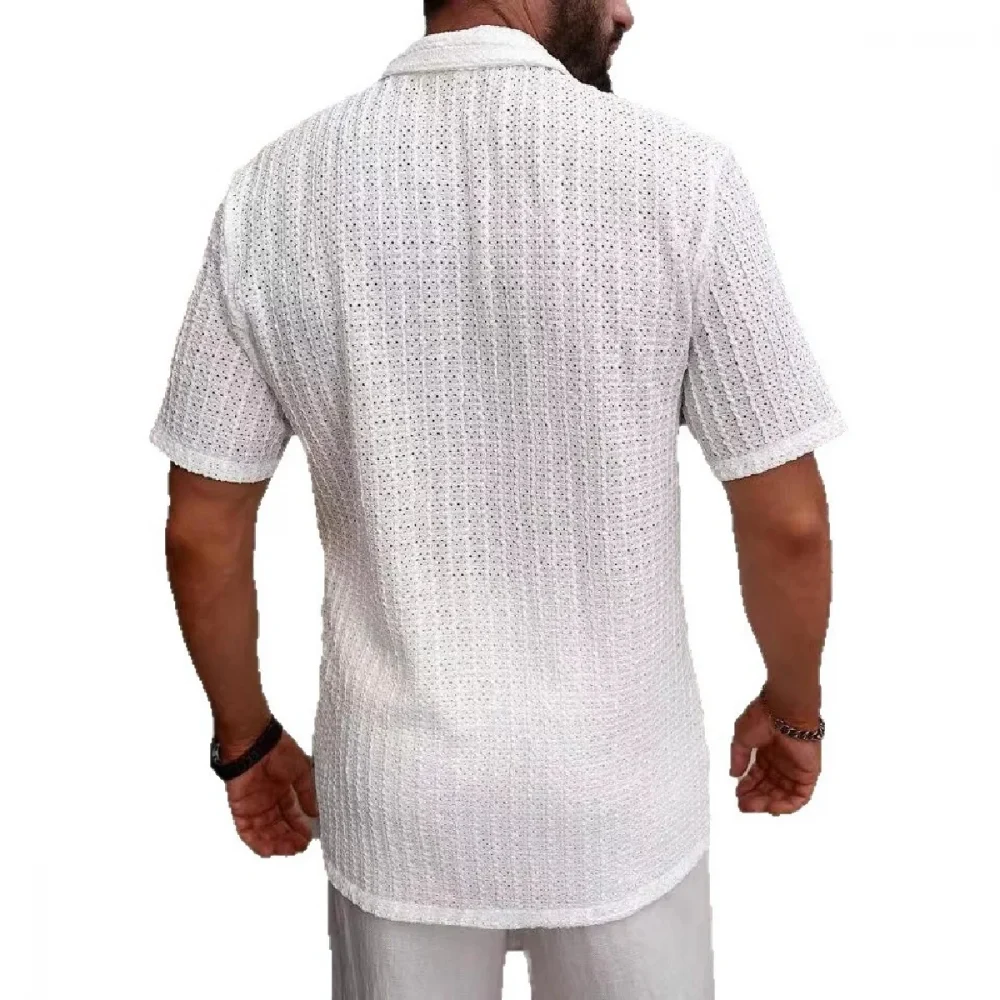 Summer's new fashionable and luxurious solid-color perforated breathable men's knitted short-sleeved shirt 2