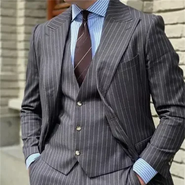 Grey Stripe Design Men 3 Pieces Suits Peaked Lapel Formal Business Man Blazer Groom Tuxedo Classic Fit Male Outfit 1