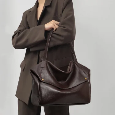 2025 winter new large-capacity shoulder leather large bag European and American soft leather tote bag simple casual women's bag 1