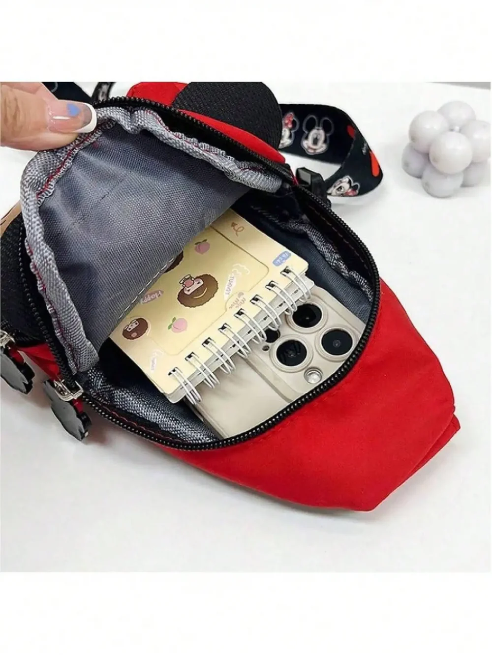 Disney 2025 New Fashion Mickey Cartoon Single Shoulder Crossbody Bag for Boys and Girls Cute Girls Coin Crossbody Bag 5