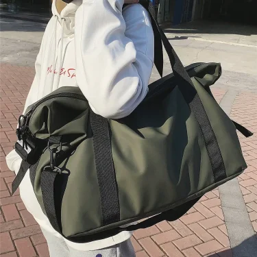 Handheld travel bag, large capacity sports and fitness bag, lightweight storage luggage bag, shoulder strap travel bag 6